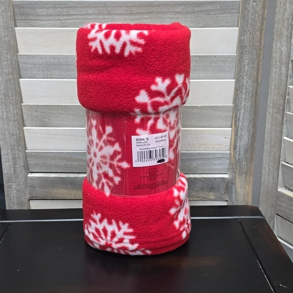 Fleece Snowflake Throw | Holiday Classics | 46